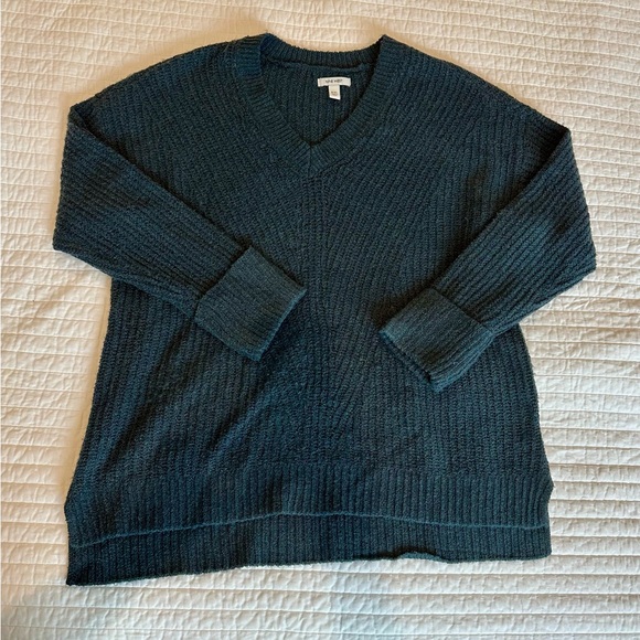 Women’s Nine West Oversized Plush Sweater - Picture 4 of 7